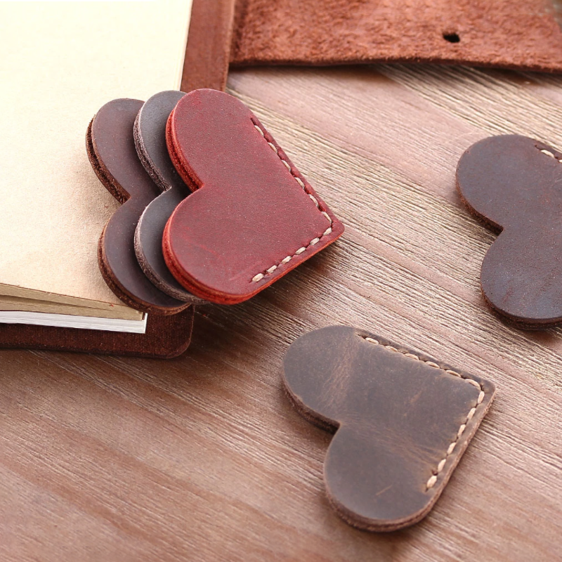 Leather Bookmark Supplier - Vintage Heart Shape Cute Reader Teacher Gift