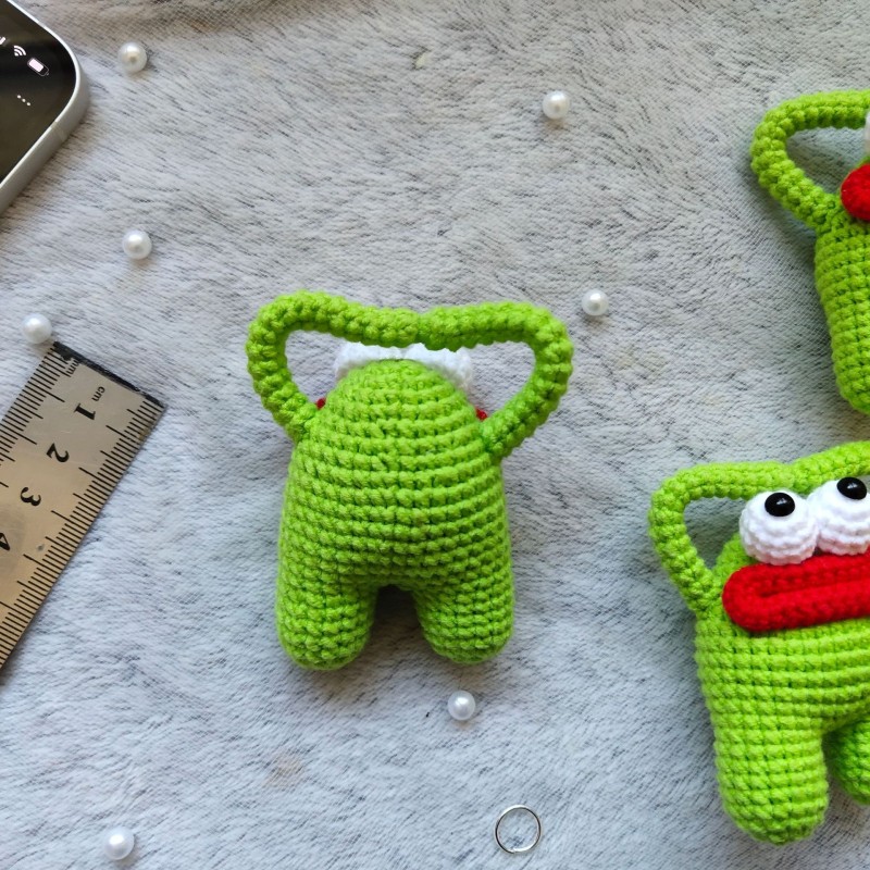 Woven Key Pendant Supplier - Sausage Mouth Frogs DIY Cute Crochet Keychain