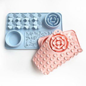 Pet Grooming Mat Manufacturer - Silicone Solid Pattern Pet Licking Mat Dogs Cats Foldable Grooming Feeder