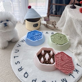 Portable Pet Bowl Manufacturer - Licking Mat Christmas Tree