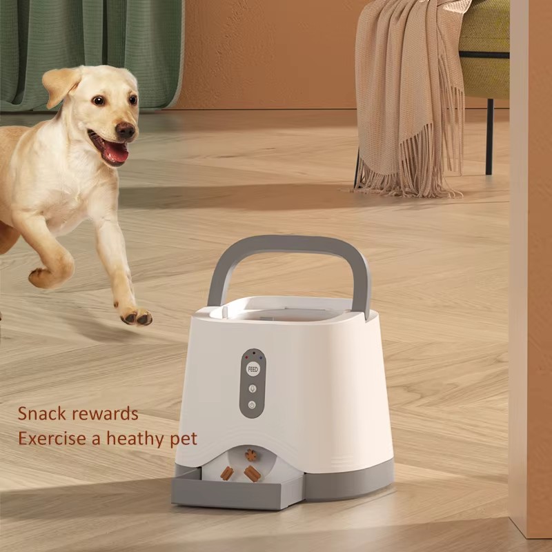 Dog Treat Dispenser Manufacturer - Eco-Friendly Automatic Remote