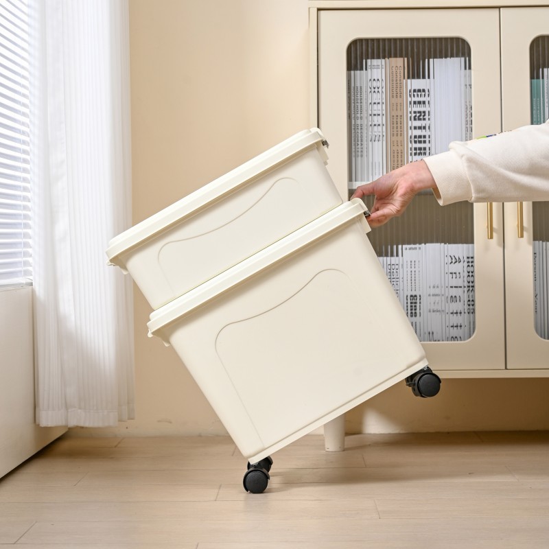 Pet Storage Container Manufacturer - Custom Logo 40L BPA-Free with Spoon