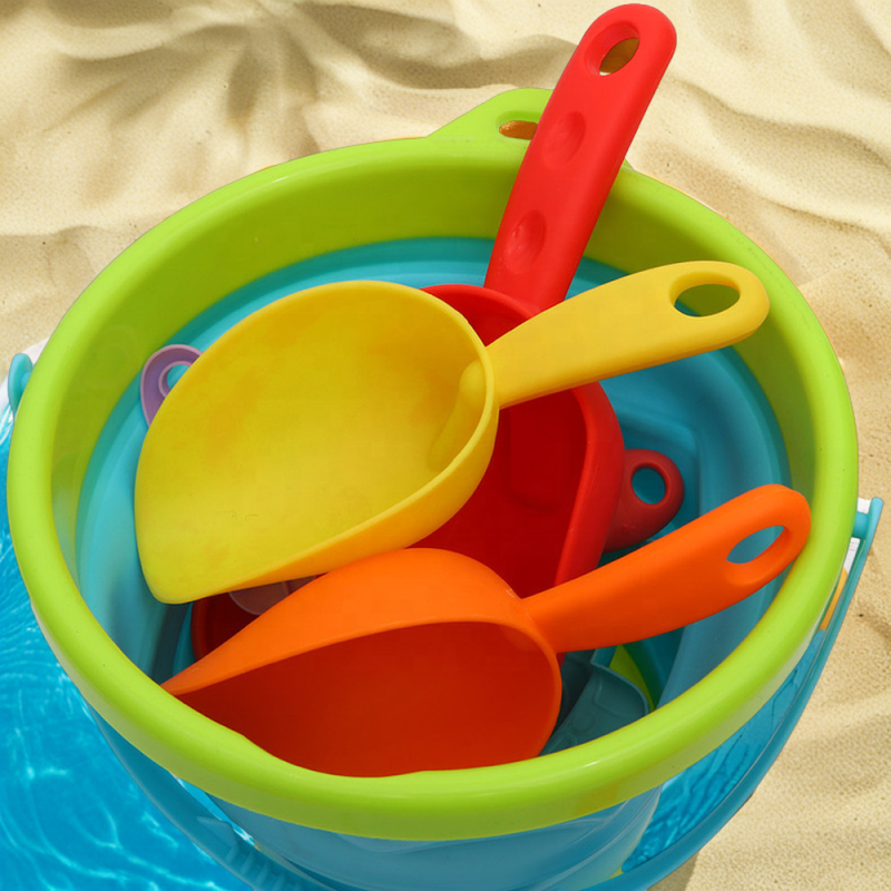 Beach Bucket Manufacturer - Customizable Silicone Collapsible Kids
