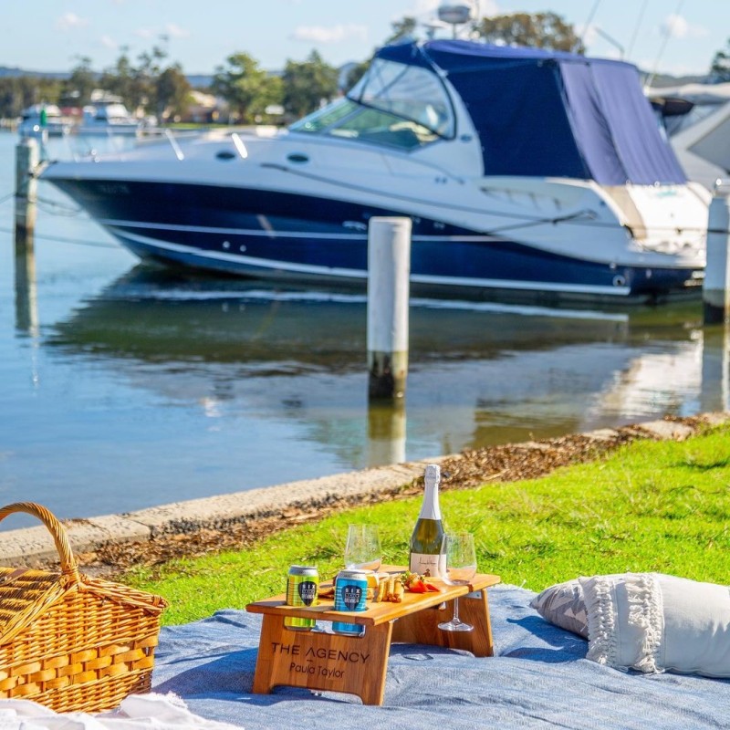 Folding Picnic Table Supplier - Portable with Wooden Legs Wine Caddy Serving Tray Gift