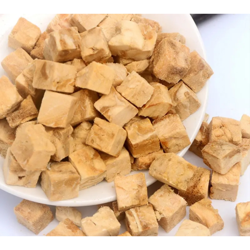 Pet Snacks Manufacturer - Hot Sale Bulk Freeze-Dried Salmon Cubes New Popular Dehydrated Pet Treats