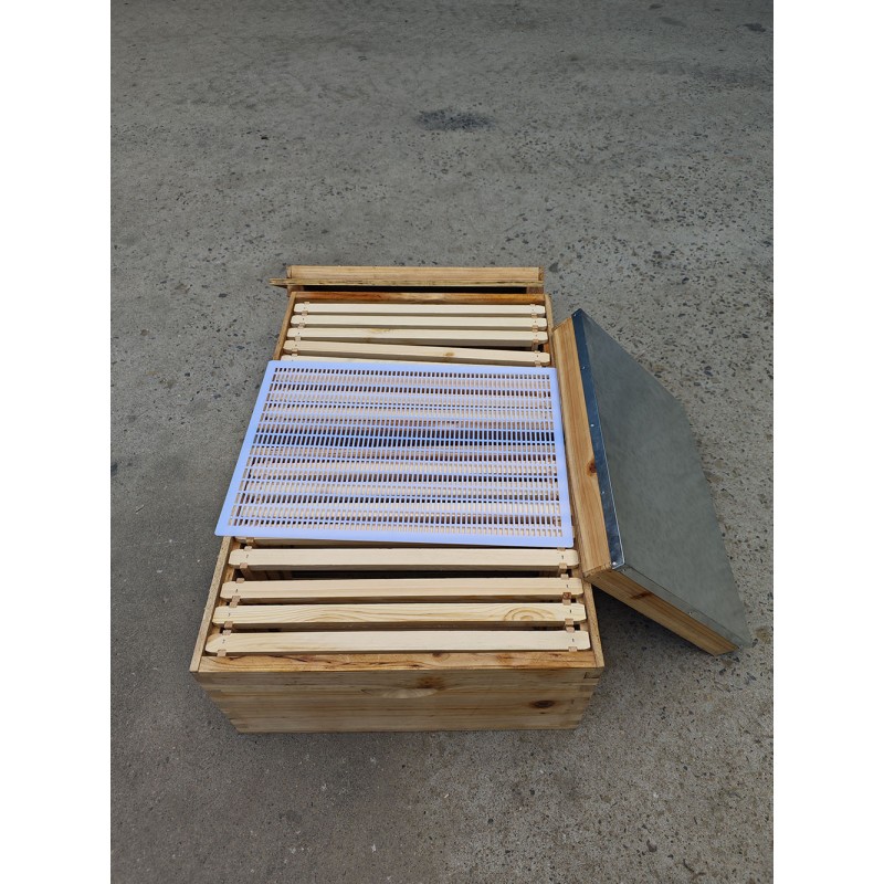 Custom Beehive Manufacturer - OEM Custom Australia Native