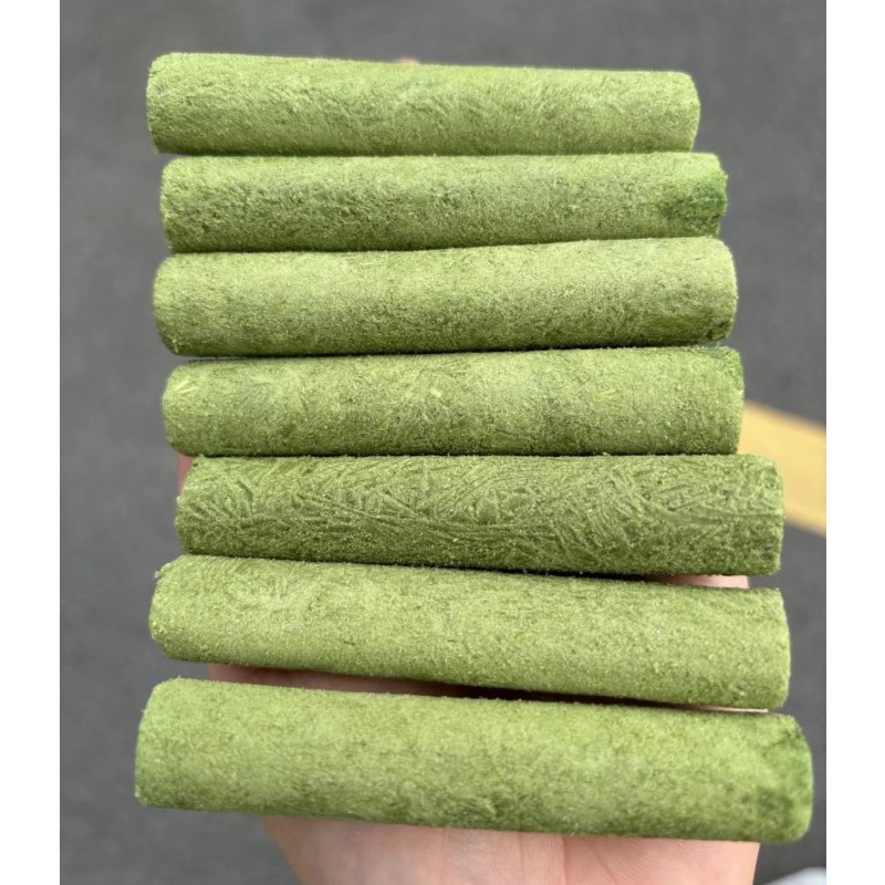 Freeze-Dried Snacks Factory - Customized Logo Freeze Dried Grass Sticks Snacks Chicken Protein Rich