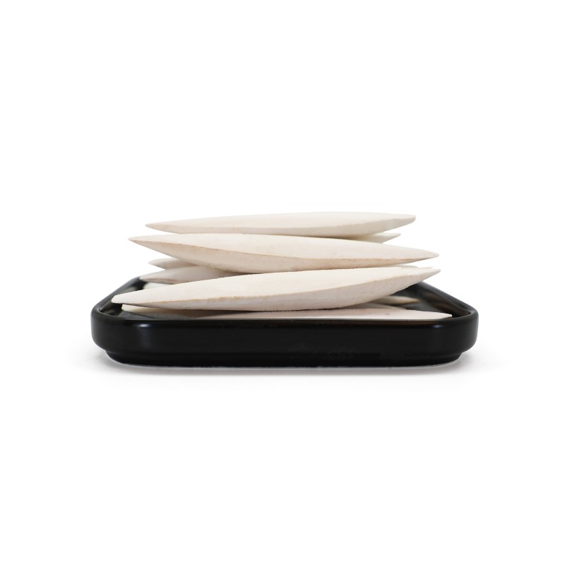 Cuttlefish Bones Supplier - Ranova Cuttlefish Bones for Birds Food Natural or Bleached White Color