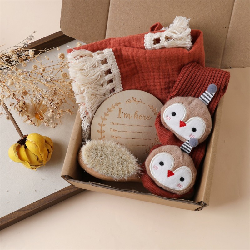 Newborn Gift Set Manufacturer - OEM 5-Piece Baby Shower Essentials Security Blanket Set