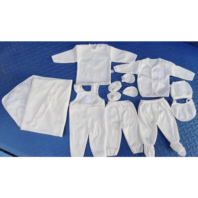 Newborn Layette Set Factory - 11-Piece Gender Neutral Clothes & Accessories 0-6m