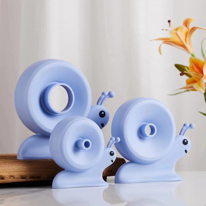 Silicone Funnel Manufacturer - Cute Snail Foldable Kitchen Utensil