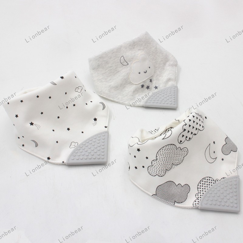 Baby Feeding Set Manufacturer - 3-Piece Triangle Scarf Teether