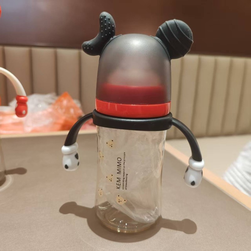 Sippy Cup Supplier - 250ML Cartoon Pattern Portable Plastic Straw Feeding with Handle