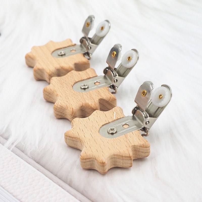 Pacifier Clip Supplier - Customized Natural Beech Wooden Dummy