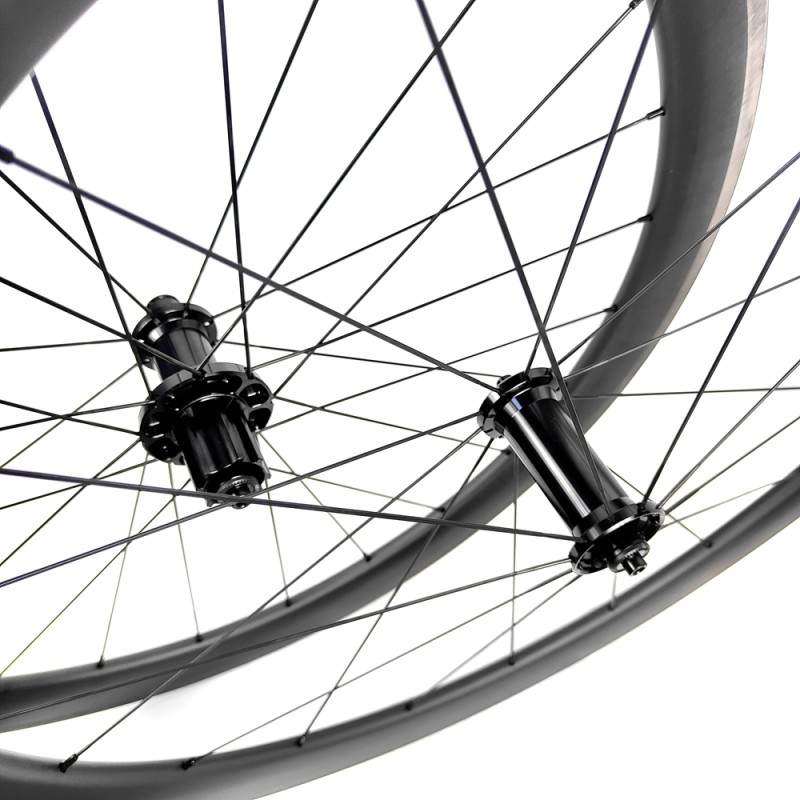 Carbon Road Wheels Supplier - Rim Brake 50mm High 25mm Wide Clincher