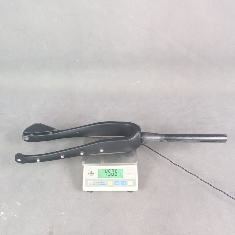 Gravel Race Manufacturer - Carbon Fiber Frame 700C Max Tire 50C