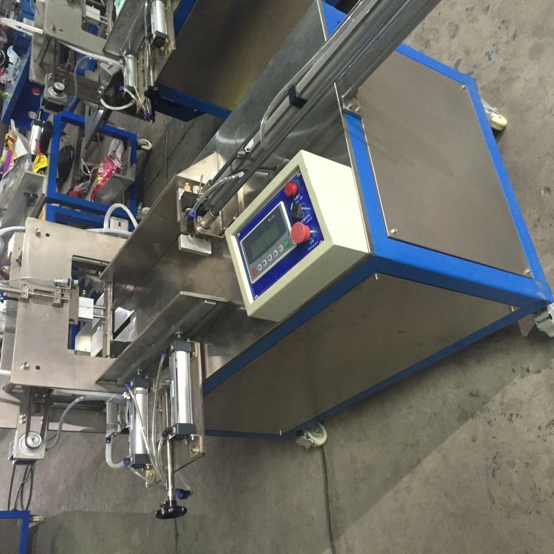 Under Pads Packing Machine Manufacturer - One Lane Semi