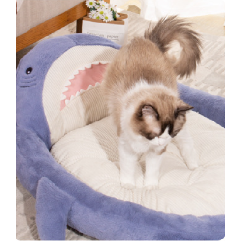 Pet Bed Factory - Shark Design Luxury Large Dog Beds