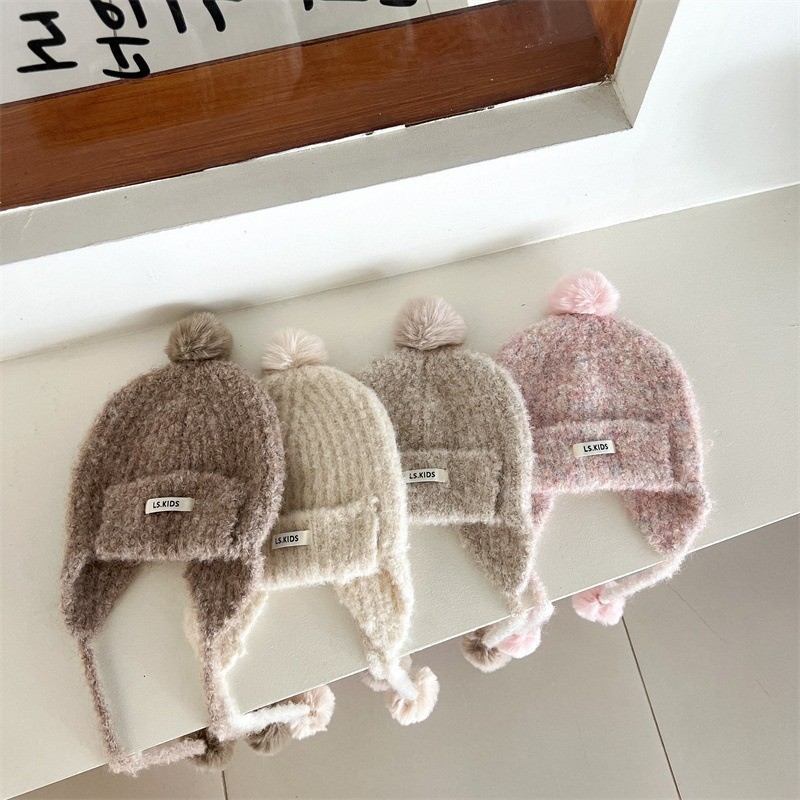 Cute Knitted Hat Supplier - OEM Wool Ball Earflap Warm Beanie