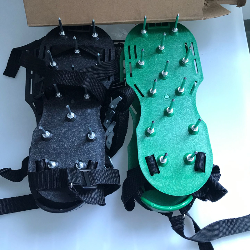 Spiked Shoes Manufacturer - Epoxy Resin Floor Screeding