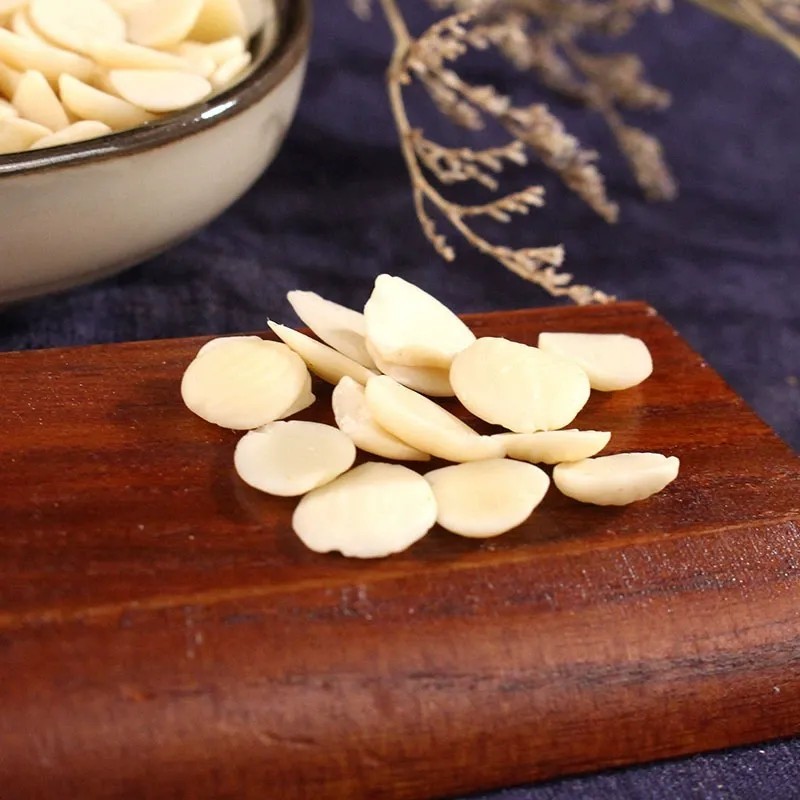 2034 Ku Xing Ren Good Tast Bitter Apricot Kernel Peeled Bulk Almond Bitter Almond Nuts for Sale