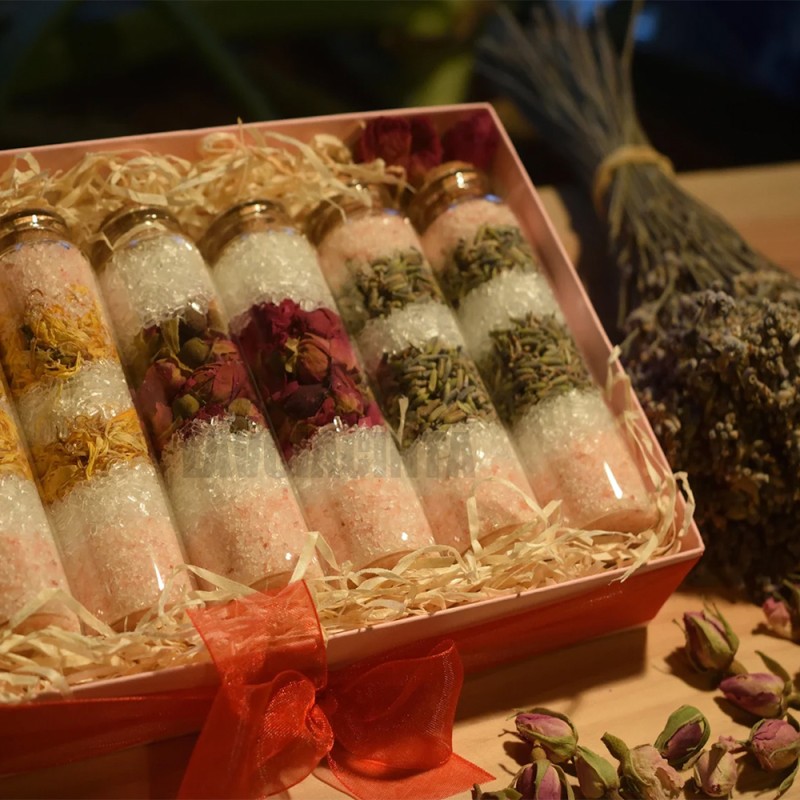 Himalayan Bath Salt Manufacturer - Essential Oils Dried Flowers Salon