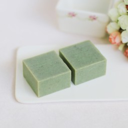 Pet Soap Manufacturer - Handmade Eco-Friendly Oat Insect Repellent