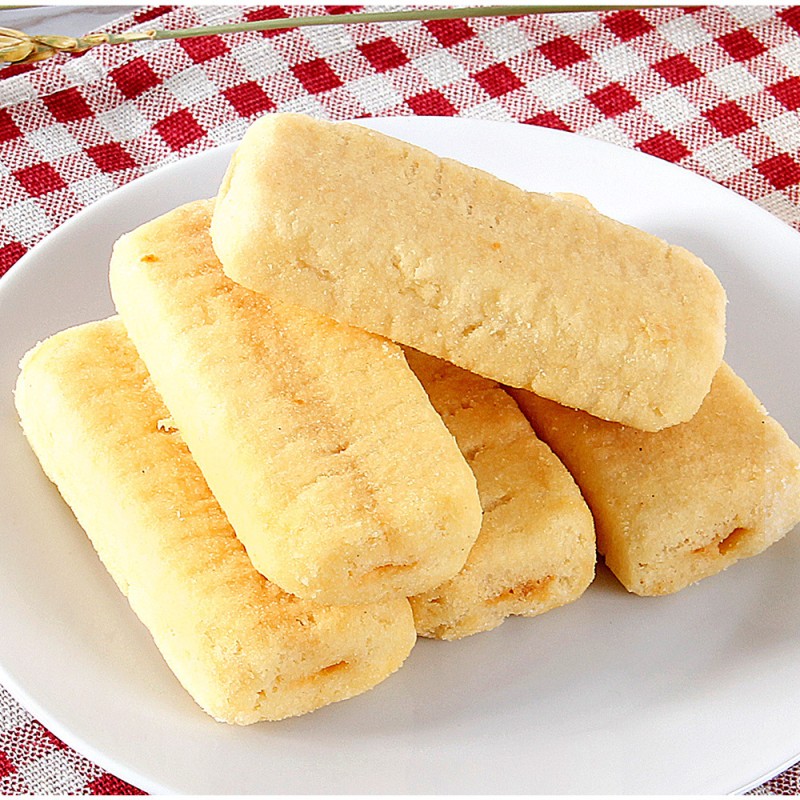 OEM Chinese Traditional Salt Egg Yolk Flavor Fragrant Rice Cracker Biscuit