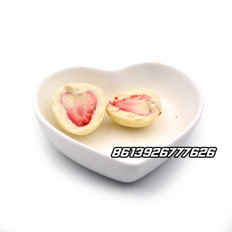 Snack Cocoa Butter Whole Freeze-dried Strawberry Sandwich Matcha Cocoa Milk Chocolate Ball