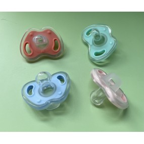 Baby Pacifier Nipple Supplier - Factory Wholesale Two-Tone Food Grade