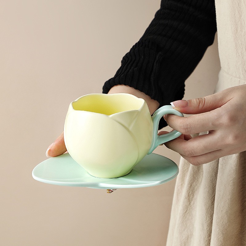 Ceramic Mug Set Supplier - European Tulip Shape Saucer Set Wholesale
