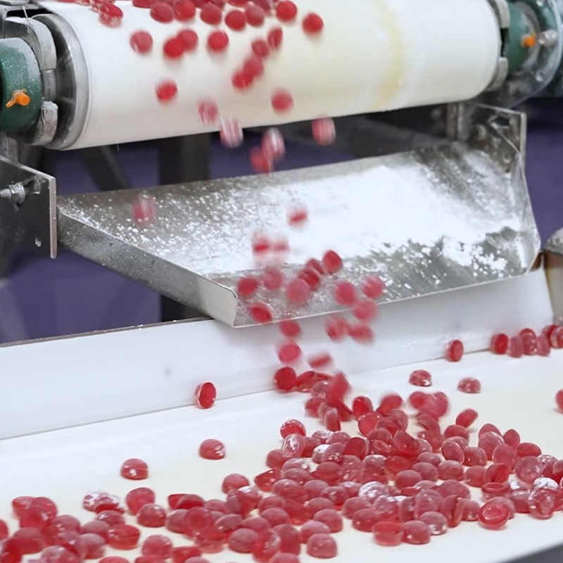 Women's Gummies Manufacturer - Private Label Strawberry Heart Multivitamin