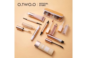 O.TWO.O 12-Color Lip Gloss Set OEM/ODM: Empower Beauty Brands with Factory Strength & Customized Solutions
