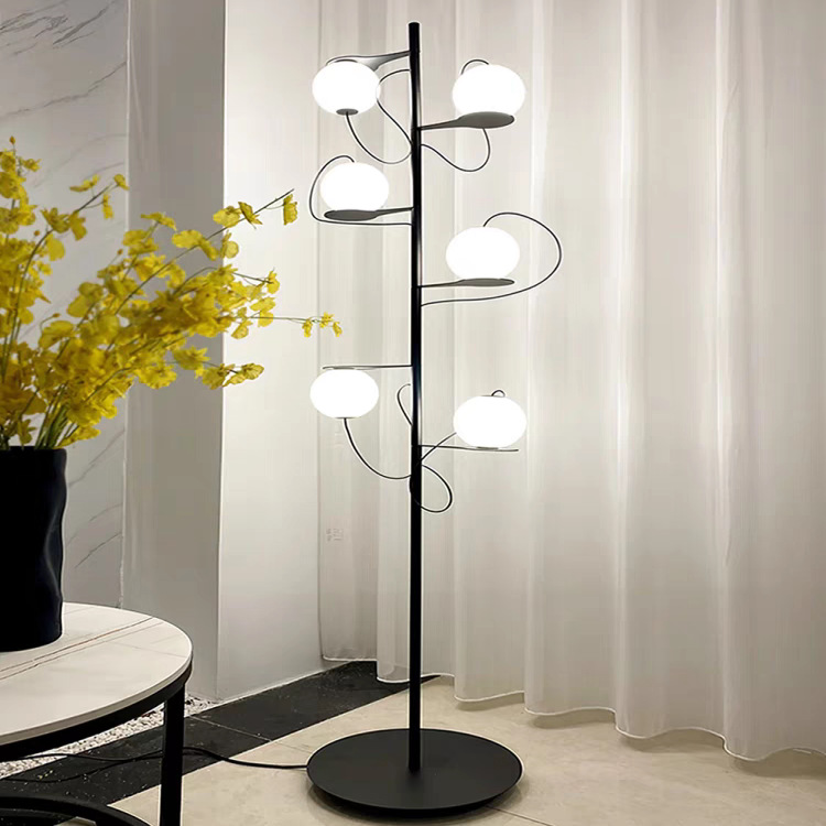 Floor lamp
