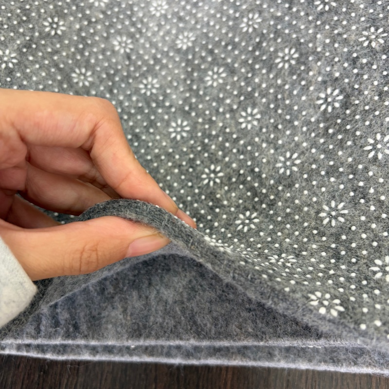 Furniture textile non-woven