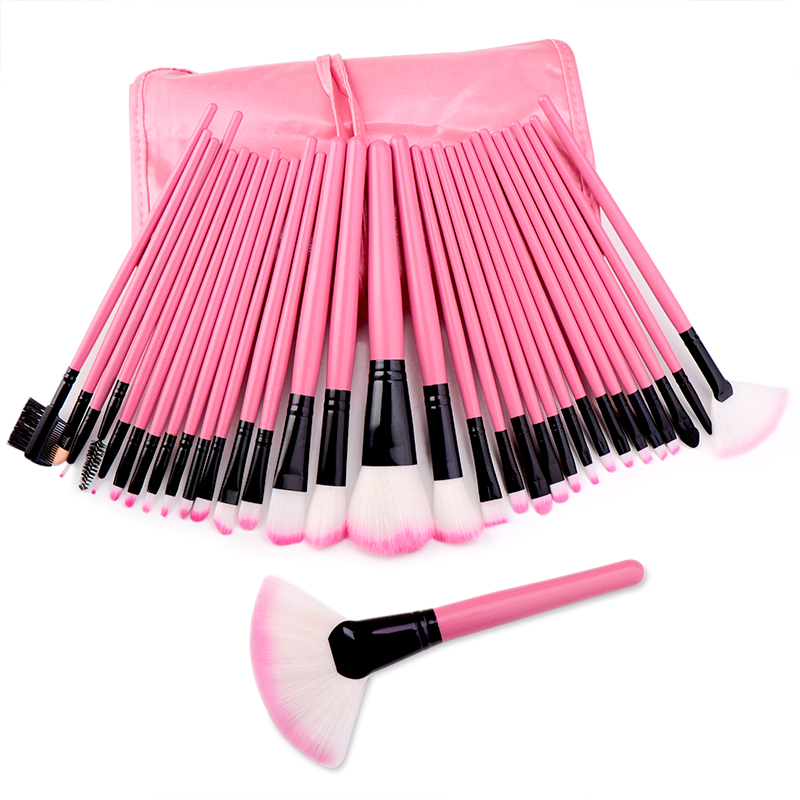 Makeup brush